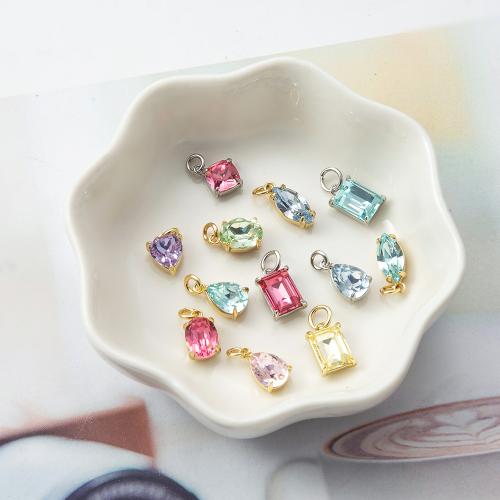 Terningformet Zirkon Micro Pave Messing vedhæng, forgyldt, du kan DIY & Micro Pave cubic zirconia, flere farver til valg, nikkel, bly & cadmium fri, 8.30x4.10x12.70mm, Solgt af PC