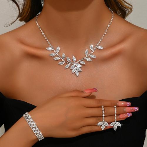 Cink ötvözet Jewelry Set, Levél növényen, ezüst színű bevonattal, különböző stílusokat a választás & a nő & strasszos, Által értékesített Set