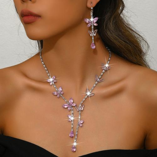 metal Conjunto de joya, pendiente & collar, Mariposa, chapado, micro arcilla de zirconia cúbica & para mujer, más colores para la opción, Vendido por Set