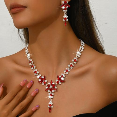 Cink ötvözet Jewelry Set, fülbevaló & nyaklánc, galvanizált, 2 darab & a nő & strasszos, több színt a választás, Által értékesített Set