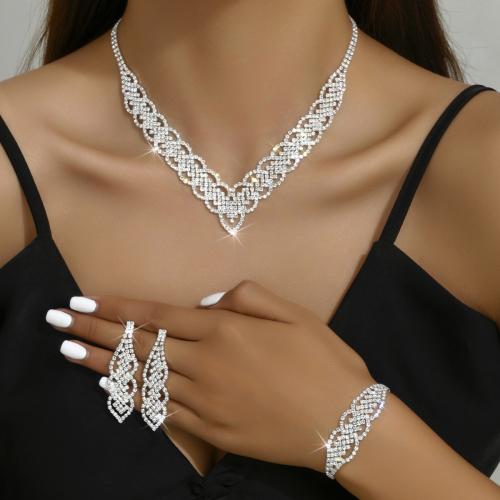 Sinc Alloy Socraigh Jewelry, bracelet & earring & muince, dath airgid plated, trí phíosa & do bhean & le rhinestone, Díolta De réir Socraigh