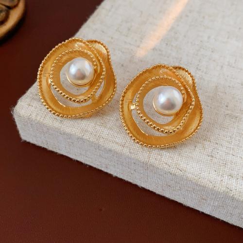 Sinc Alloy Graí Earring, le Pearl Plaisteacha, Flower, dath an óir plated, do bhean & log, 31x35mm, Díolta De réir Péire