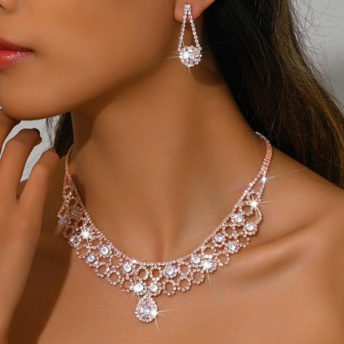 Cink ötvözet Jewelry Set, fülbevaló & nyaklánc, galvanizált, 2 darab & a nő & strasszos, több színt a választás, Által értékesített Set