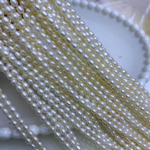 Glass Pearl Üveggyöngy, Szabálytalan, galvanizált, DIY, fehér, 3x3.50mm, Által értékesített Strand