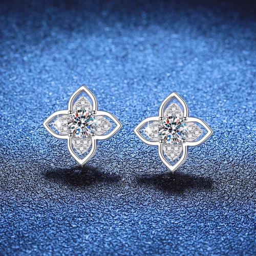 925 Sterling Silver Stud Earring Four Leaf Clover platinum plated & for woman Sold By Pair