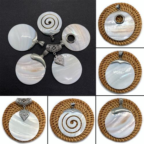 Naturliga Vit Shell Halsband, med Mässing, Rund, plated, DIY, fler färger för val, Säljs av PC