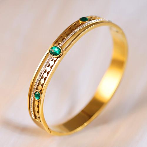 Acier titane bracelet ordinaire, Placage de couleur d'or, pavé de micro zircon & pour femme, Diamètre intérieur:Environ 60mm, Vendu par PC