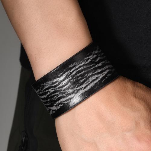 Cowhide Bracelet with Iron handmade vintage & adjustable & for man Sold By PC
