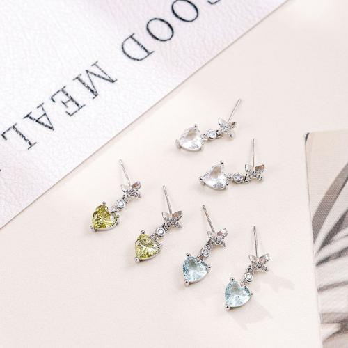 metal Pendientes con Colgantes, Corazón, chapado en platina real, micro arcilla de zirconia cúbica & para mujer, más colores para la opción, earring length 25-30mm, Vendido por Par