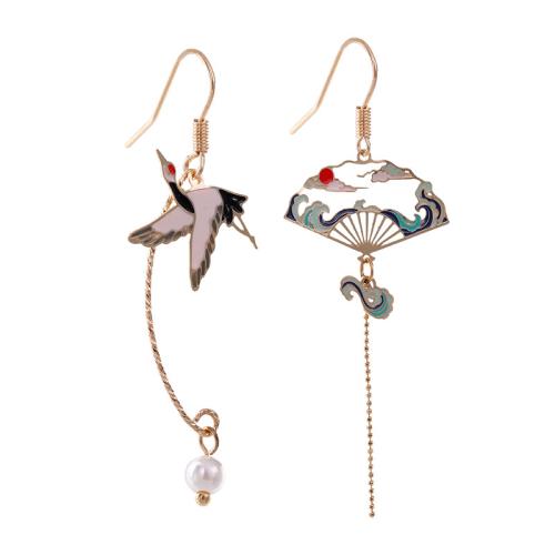 Asymmetric Earrings Zinc Alloy with Plastic Pearl & Brass & for woman & enamel & hollow golden Sold By Pair