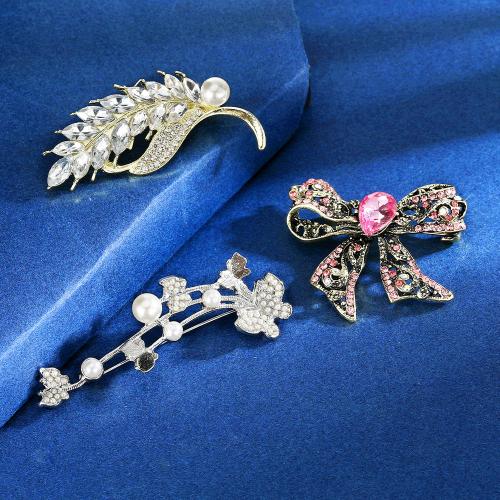 Rhinestone Brooch Zinc Alloy with Plastic Pearl Unisex & with rhinestone Sold By PC