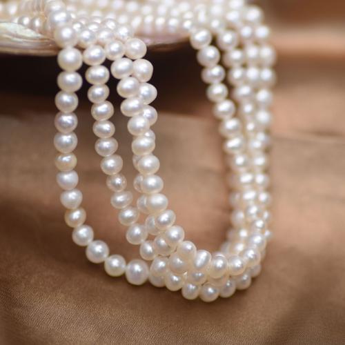 Natural de água doce pérolas pérolas soltas, Pérolas de água doce, Ligeiramente Redondo, DIY, branco, 4x6mm, vendido por Strand