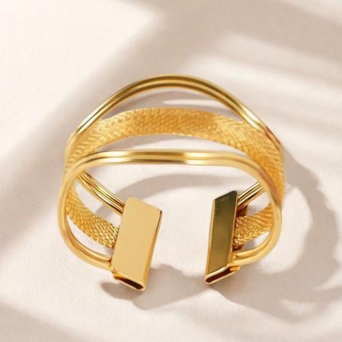 Bracelet en acier inoxydable, Acier inoxydable 304, Placage de couleur d'or, Réglable & bijoux de mode & creux, plus de couleurs à choisir, 60x60x20mm, Vendu par PC