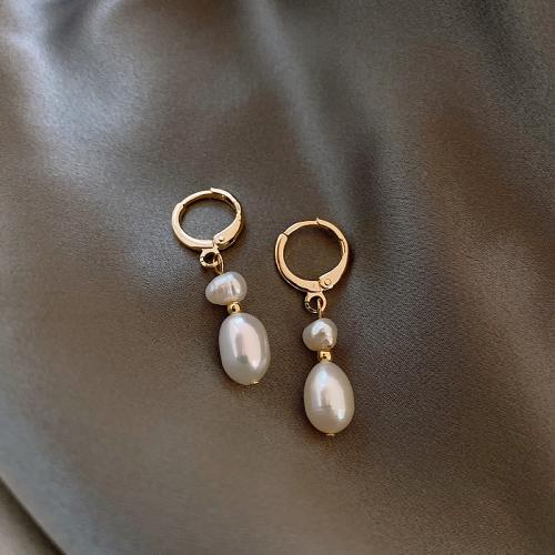 Brincos de pérolas de água doce, with liga de zinco, Barroco, cromado de cor dourada, joias de moda, Mais cores pare escolha, 20mm, vendido por par