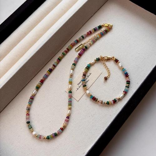 Natürliche kultivierte Süßwasserperlen Schmucksets, mit Naturstein & Zinklegierung, Unregelmäßige, goldfarben plattiert, Modeschmuck, keine, 4mm, verkauft von Strang