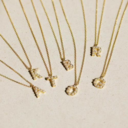 Aço inoxidável 304 colar, with Concha de resina, with 3.15inch extender chain, Letra do Alfabeto, banhado, Vario tipos a sua escolha & para mulher, Mais cores pare escolha, comprimento Aprox 16.5 inchaltura, vendido por PC