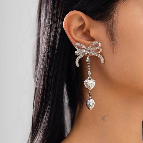 Zinc Alloy Drop Earrings gold color plated fashion jewelry Sold By Pair