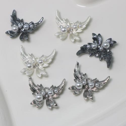 Zinc Alloy Animal Pendants with Plastic Pearl Butterfly plated DIY & with rhinestone Sold By PC