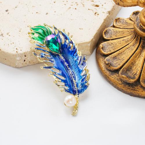 Broche de pérola de água doce, liga de zinco, with Pérolas de água doce & Strass, cromado de cor dourada, joias de moda & esmalte, Mais cores pare escolha, 31.82x10.65x74.55mm, vendido por PC