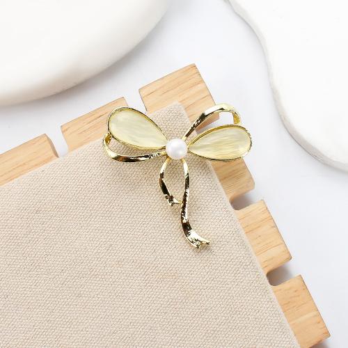 Sladkovodní Pearl Brož, Zinek, s White Shell & Sladkovodní Pearl, Bowknot, barva pozlacený, módní šperky, více barev na výběr, 43.74x11.63x41.55mm, Prodáno By PC