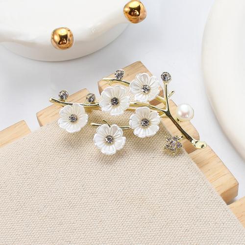 Sladkovodní Pearl Brož, Zinek, s Sladkovodní Pearl & Akryl, Kvetoucí švestka, barva pozlacený, módní šperky & s drahokamu, více barev na výběr, 59.12x13.56x33.80mm, Prodáno By PC