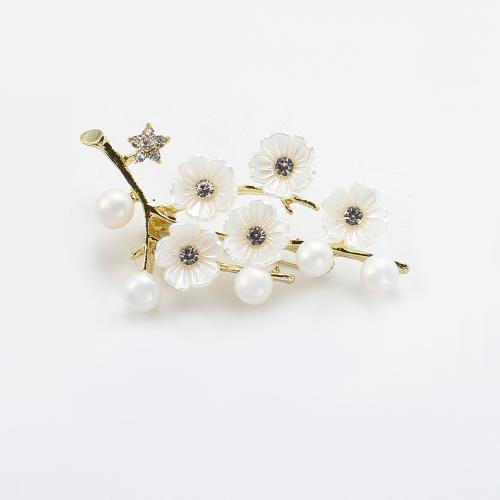 Sladkovodní Pearl Brož, Zinek, s Sladkovodní Pearl & Akryl, Kvetoucí švestka, barva pozlacený, módní šperky & s drahokamu, více barev na výběr, 58.40x13.33x31.16mm, Prodáno By PC