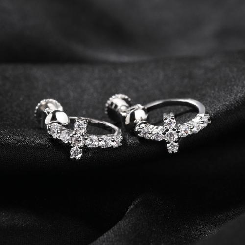 laiton Huggie Anneau d'oreille, croix, Placage, pavé de micro zircon & pour homme, plus de couleurs à choisir, Vendu par paire
