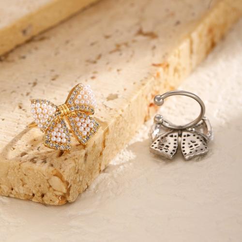 alliage de zinc Clip boucle d’oreille, avec Plastique ABS perle, Placage de couleur d'or, bijoux de mode & pavé de micro zircon, plus de couleurs à choisir, Vendu par PC