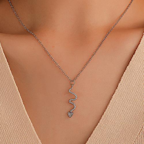 Collier en laiton cubique Zircon Micro Pave, Placage, bijoux de mode & pavé de micro zircon, plus de couleurs à choisir, protéger l'environnement, sans nickel, plomb et cadmium, Vendu par PC