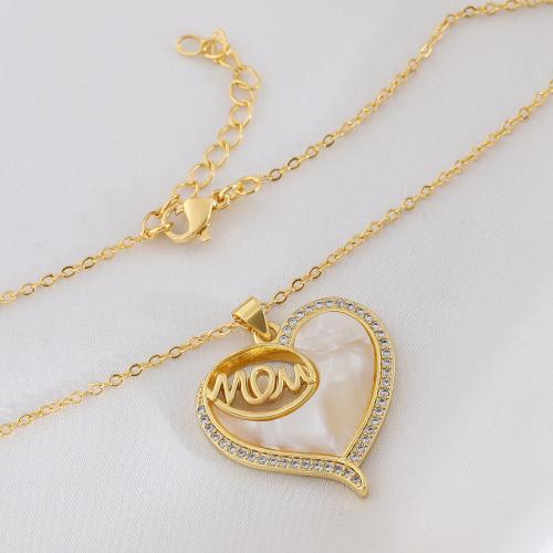 Collier en laiton cubique Zircon Micro Pave, avec coquille, Placage de couleur d'or, styles différents pour le choix & pavé de micro zircon & pour femme & creux, Vendu par PC