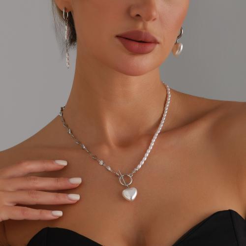 Collier de perles en plastique, boucle d'oreille & collier, alliage de zinc, avec Plastique ABS perle, Placage de couleur d'or, bijoux de mode, plus de couleurs à choisir, Vendu par PC