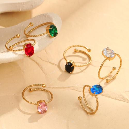 Cubic Zirconia anel de dedo de aço inoxidável, Aço inoxidável 304, with zircone em forma de cubo, cromado de cor dourada, joias de moda & para mulher, Mais cores pare escolha, vendido por PC