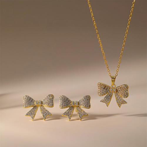 laiton parure de bijoux, Boucle d’oreille stud & collier, Noeud papillon, Placage, 2 pièces & pavé de micro zircon & pour femme, plus de couleurs à choisir, Vendu par fixé