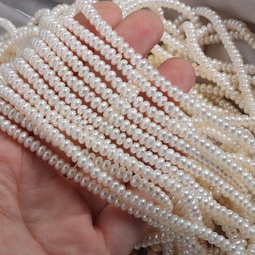 Naturel d'eau douce perles, perle d'eau douce cultivée, ovale plat, DIY, blanc, 4-5mm, Vendu par 38 cm brin