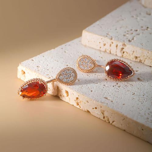 laiton Dessin animé Split boucle d'oreille, larme, Placage, pavé de micro zircon & pour femme, plus de couleurs à choisir, 9x27mm, Vendu par PC