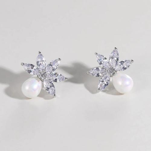 Boucles d'oreilles en laiton zircon cubique pavent, avec perle de plastique, Placage, bijoux de mode & pavé de micro zircon & pour femme, Vendu par paire