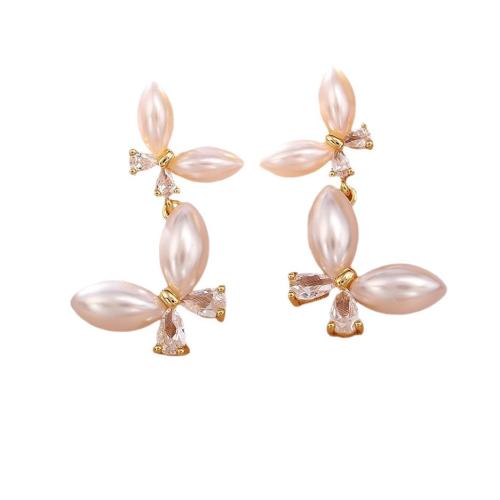 Boucles d'oreilles en laiton zircon cubique pavent, avec perle de plastique, papillon, Placage, bijoux de mode & pavé de micro zircon & pour femme, plus de couleurs à choisir, Vendu par paire