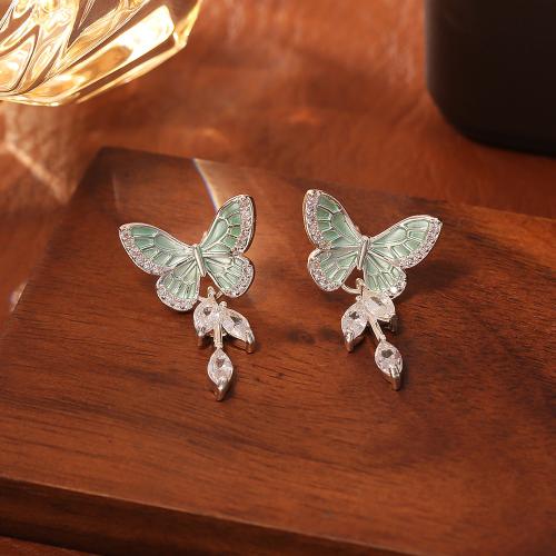 Boucles d'oreilles en laiton zircon cubique pavent, papillon, Placage, bijoux de mode & pavé de micro zircon & pour femme & émail, argent, Vendu par paire