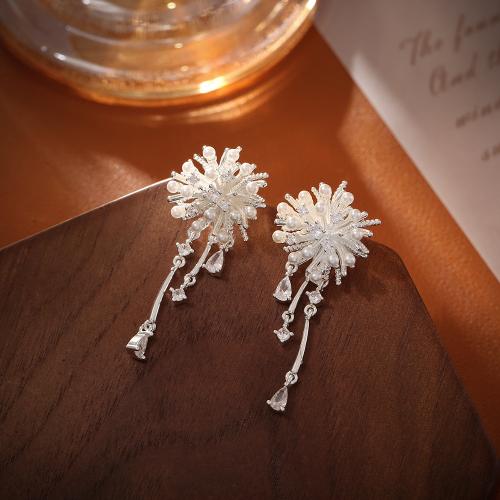 Boucles d'oreilles en laiton zircon cubique pavent, avec zircon cubique & perle de plastique, Placage, bijoux de mode & pour femme, argent, Vendu par paire