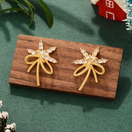 Boucles d'oreilles de Noël, laiton, Placage, Conception de Noël & différents matériaux pour le choix & styles différents pour le choix & pavé de micro zircon, Vendu par paire