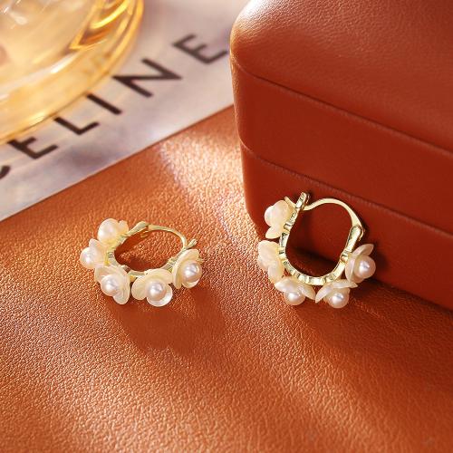 Boucles d'oreilles pendantes en laiton, avec perle de plastique, fleur, Plaqué d'or, bijoux de mode & pour femme, Vendu par paire