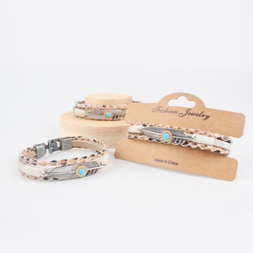 Bracelets cordon PU, alliage de zinc, avec cuir PU, Placage de couleur d'or, bijoux de mode, plus de couleurs à choisir, Vendu par PC