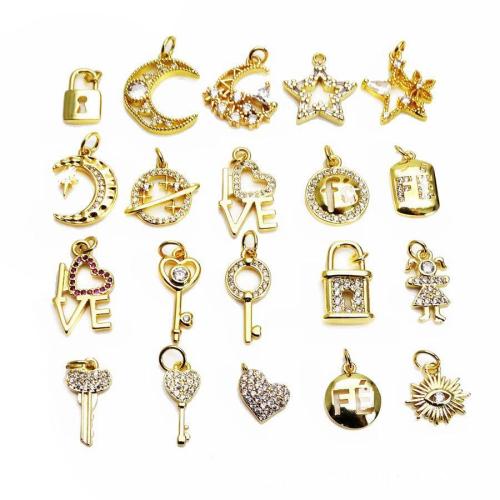 Cubique Pendentif en laiton zircon pavent, Placage de couleur d'or, DIY & styles différents pour le choix & pavé de micro zircon, Vendu par PC