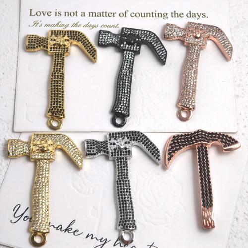 Cubique Pendentif en laiton zircon pavent, hache, Placage, DIY & pavé de micro zircon, plus de couleurs à choisir, protéger l'environnement, sans nickel, plomb et cadmium, 110x80x70mm, 3PC/sac, Vendu par sac