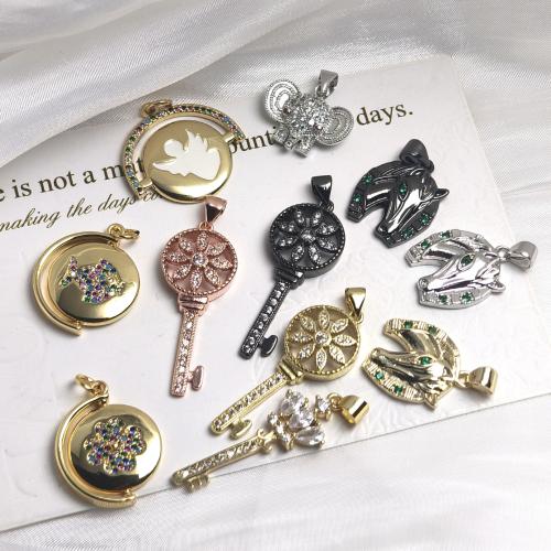 Cubique Pendentif en laiton zircon pavent, Placage, DIY & pavé de micro zircon, plus de couleurs à choisir, protéger l'environnement, sans nickel, plomb et cadmium, 110x80x70mm, 3PC/sac, Vendu par sac