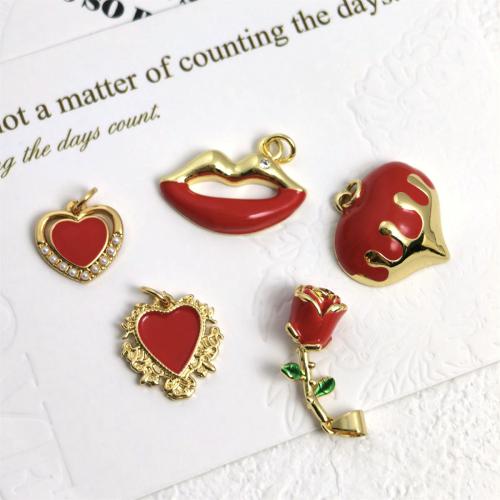 Rhinestone Brass Hängen, Mässing, med Plast Pearl, plated, mode smycken & emalj & med strass, fler färger för val, nickel, bly och kadmium gratis, 3PC/Bag, Säljs av Bag