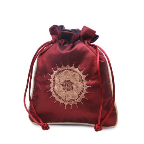 Jewelry Pouches Bags Cloth Embroidery dustproof Sold By PC
