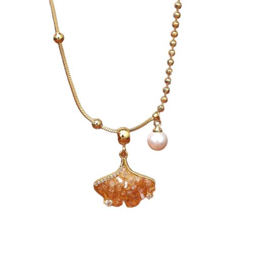 Collana di cristallo, ottone, with cristallo & perla in plastica, with 5.5cm extender chain, Foglia di Ginkgo, Placcato oro 18K, gioielli di moda & Micro spianare cubic zirconia & per la donna, The pendant is 1.8cm long and 2.4cm wide. Pearl 6mm, Lunghezza 43.5 cm, Venduto da PC