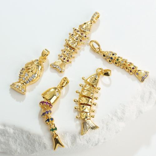 Cubique Pendentif en laiton zircon pavent, poisson, Placage, DIY & pavé de micro zircon, plus de couleurs à choisir, protéger l'environnement, sans nickel, plomb et cadmium, Vendu par PC