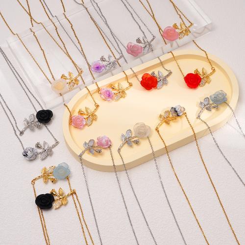 Collier en laiton cubique Zircon Micro Pave, avec résine, Placage, bijoux de mode & pavé de micro zircon & pour femme, plus de couleurs à choisir, Vendu par PC